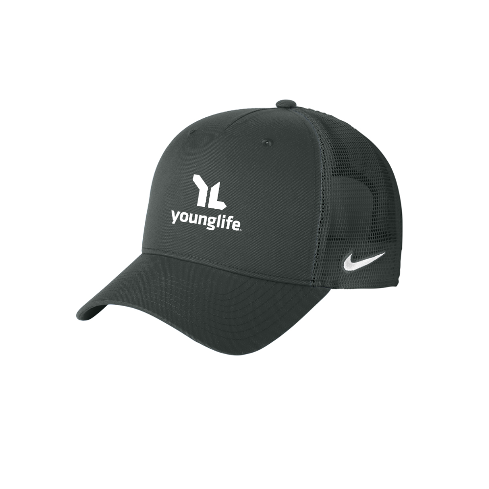Nike Snapback Mesh Trucker Cap