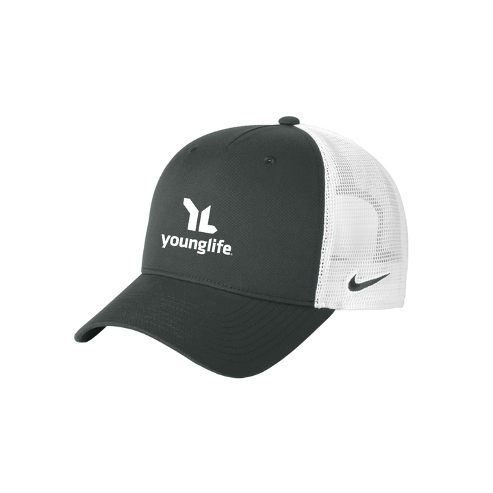 Nike Snapback Mesh Trucker Cap