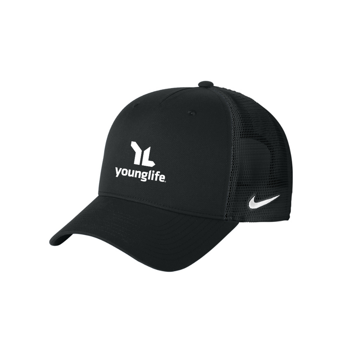 Nike Snapback Mesh Trucker Cap