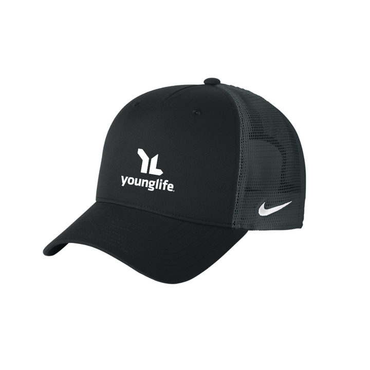 Nike Snapback Mesh Trucker Cap