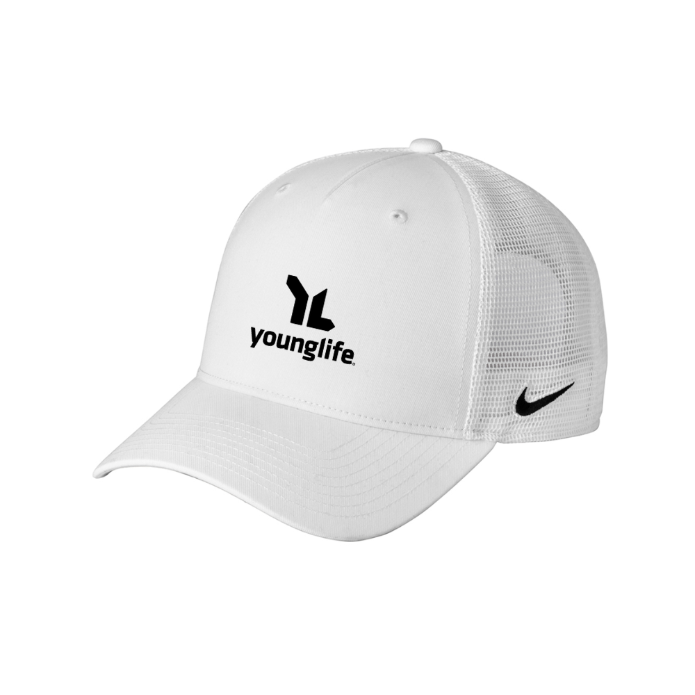 Nike Snapback Mesh Trucker Cap