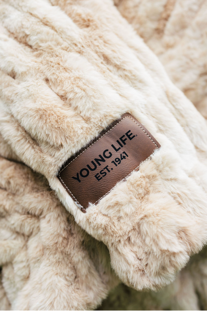 Luxury Chunky Faux Fur Blanket