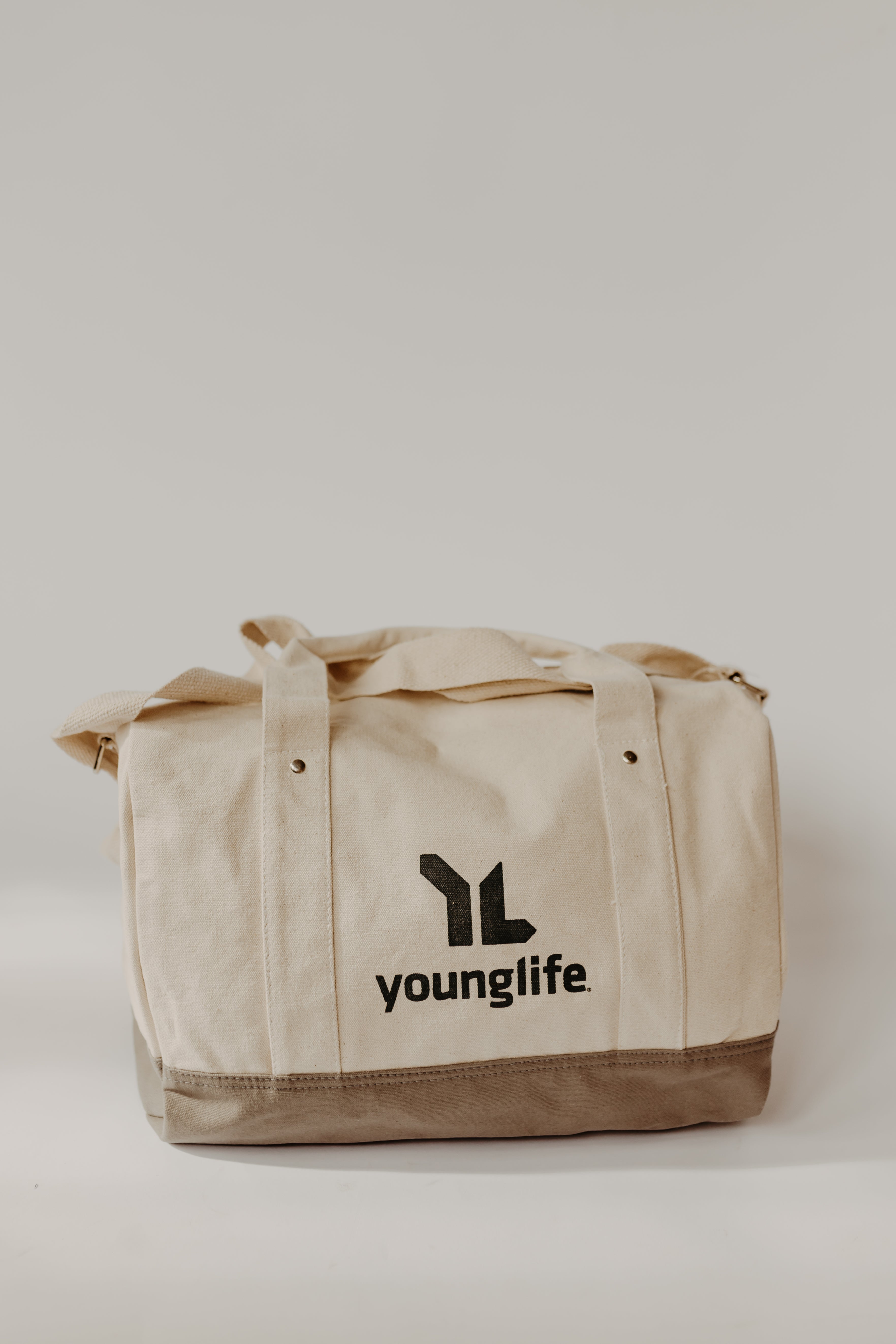 Belair 17" Cotton Canvas Duffel - Thumbnail 3