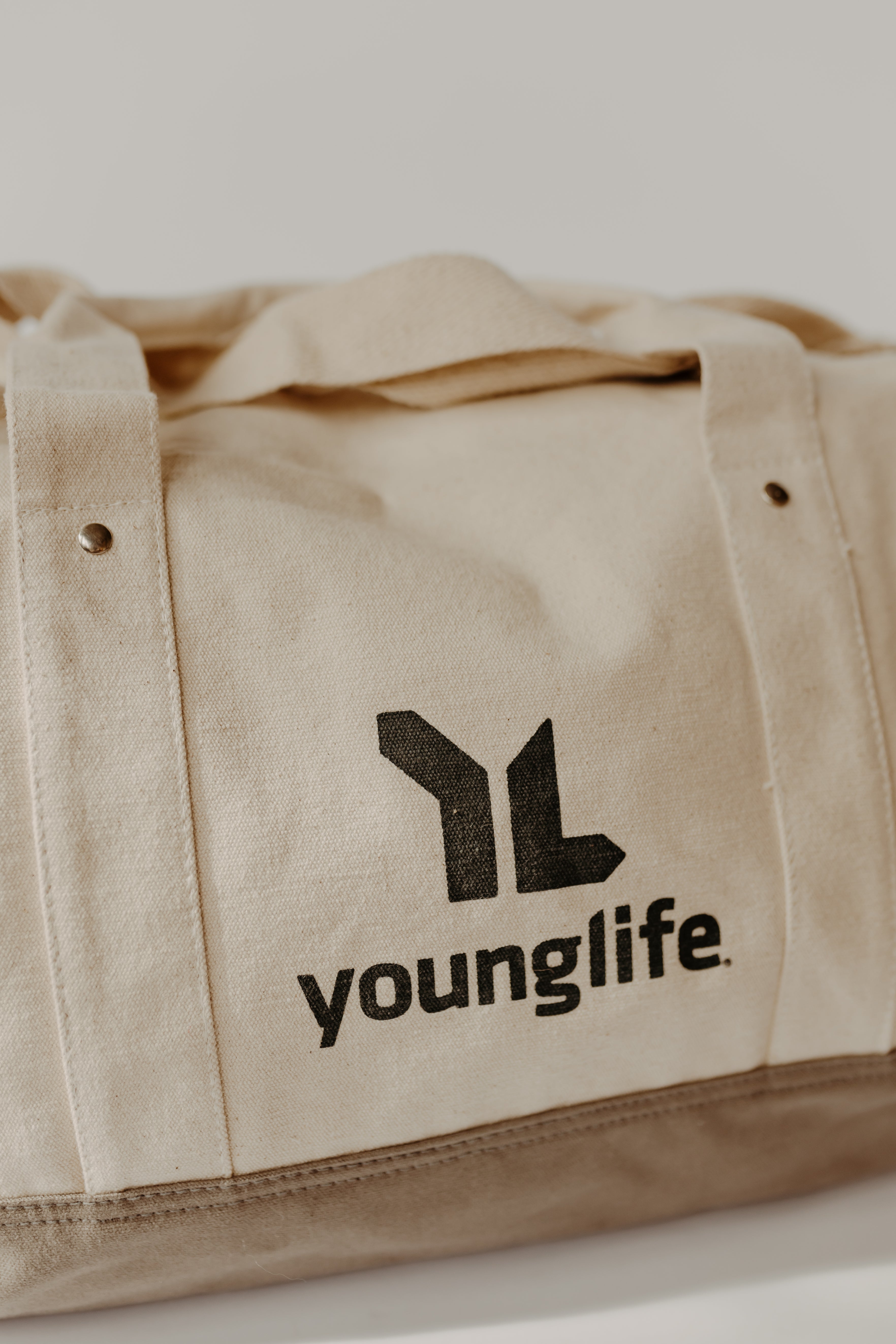 Belair 17" Cotton Canvas Duffel - Thumbnail 5