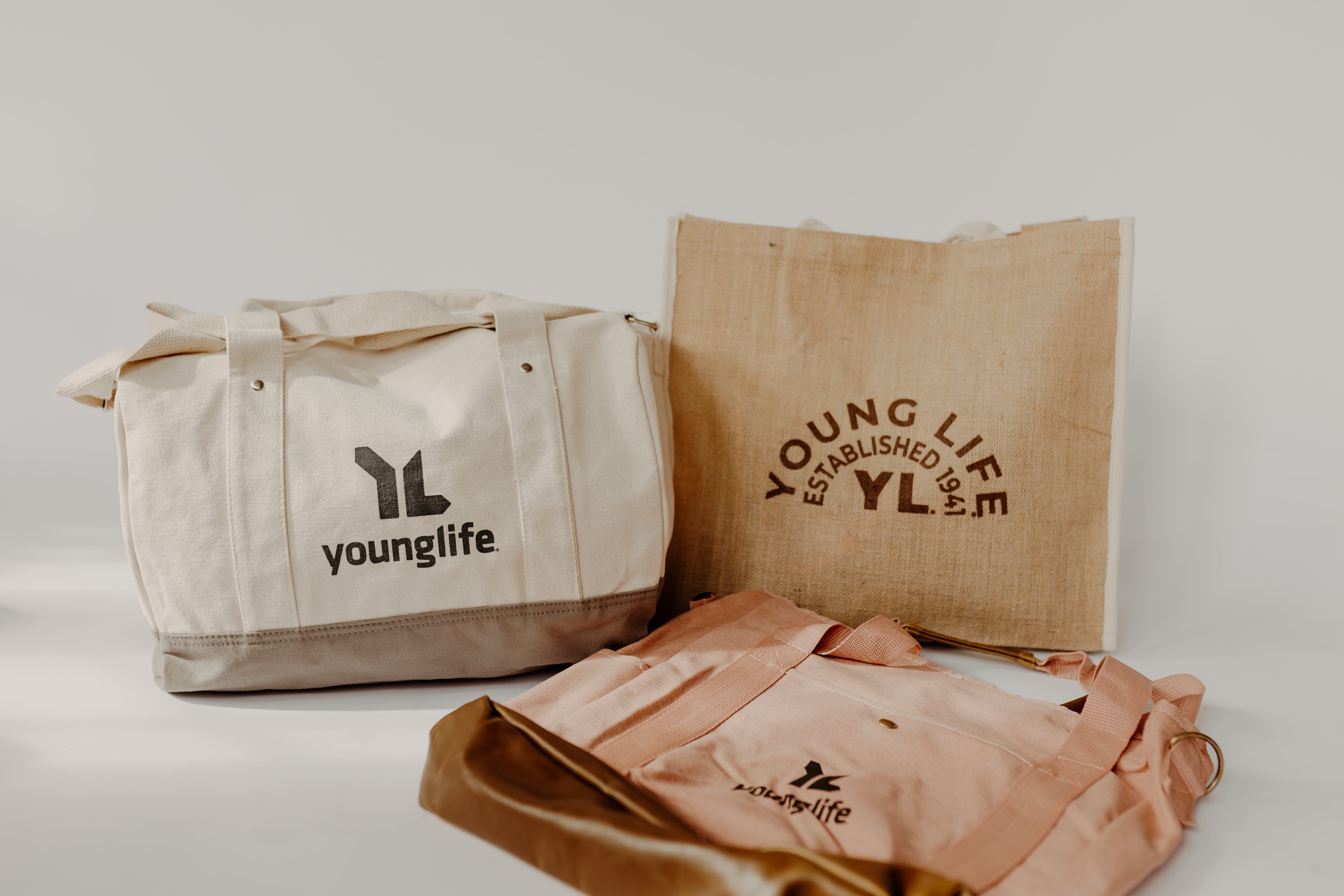 Belair 17" Cotton Canvas Duffel - Thumbnail 4